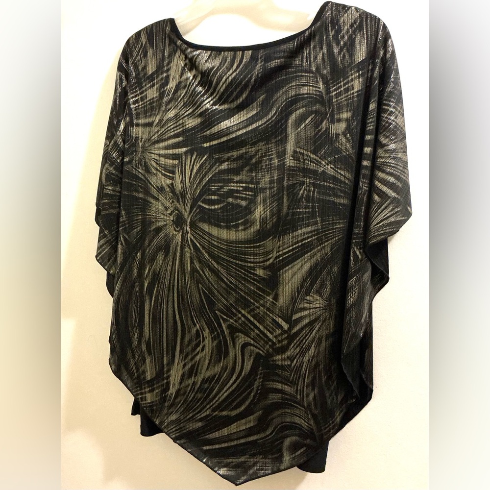 Avenue Black and Gold Women's Blouse - Picture 3 of 4